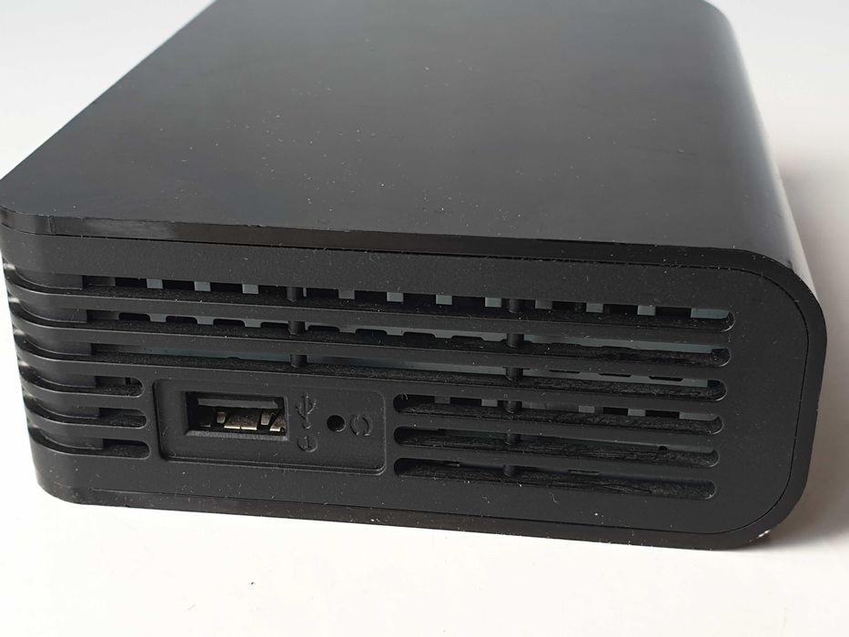 Медіа плеєр  WD TV HD Media Player WDBABG0000NBK-00