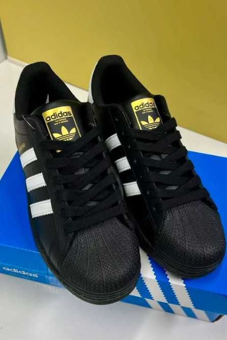 Buty Adidas Superstar Foundation r.   40