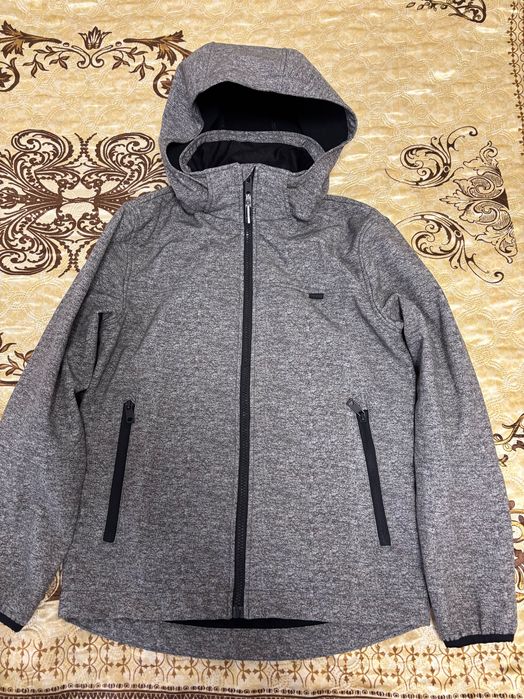 Продам термо куртку H&M