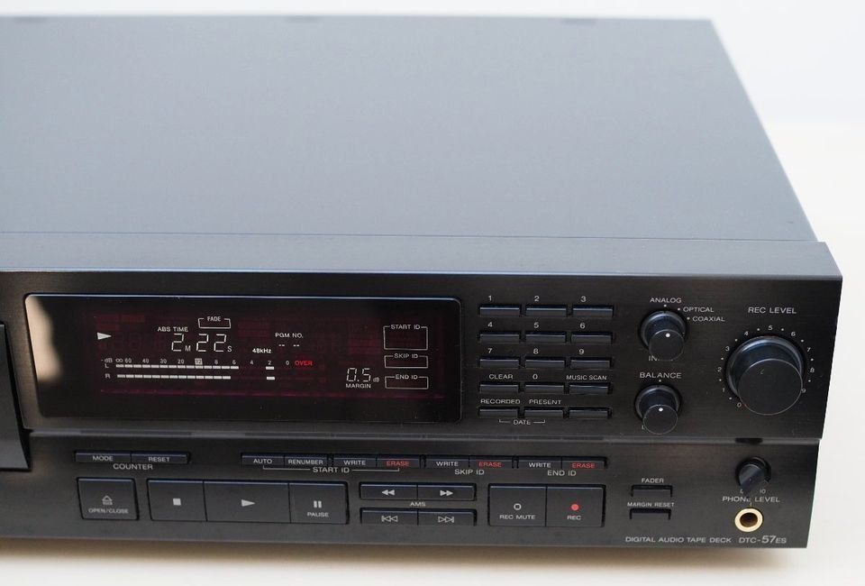 SONY DTC-57ES Esprit DAT-Rekorder Toppzustand nahezu MINT