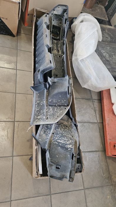 Zderzak EU Jeep Wrangler JL '21 kompletny