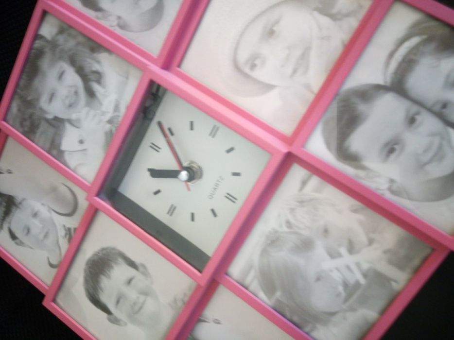 Moldura com relógio