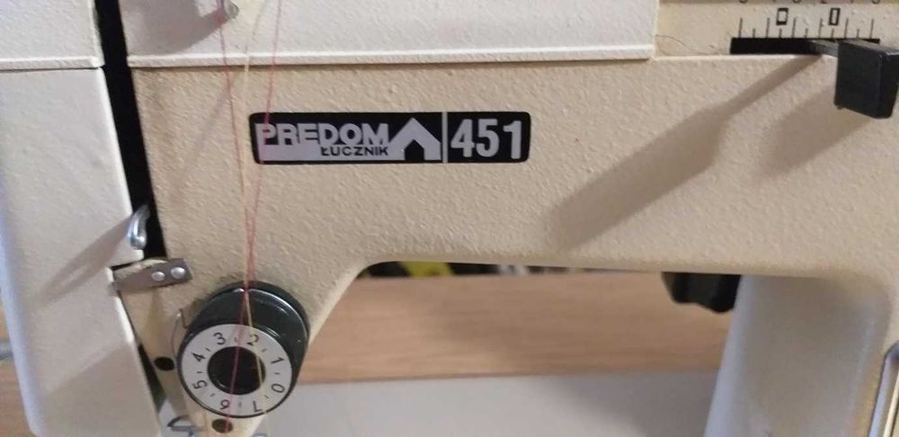 Maszyna do szycia z lat 80 tych PREDOM ŁUCZNIK 451 w super stanie