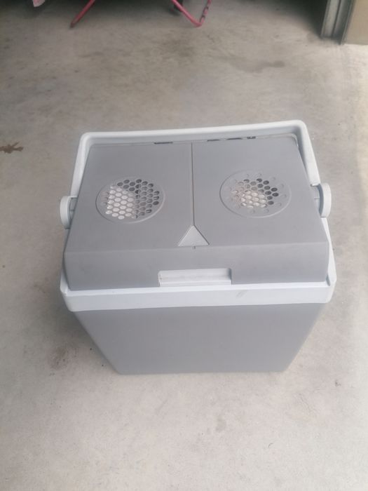 Vendo mala  de viagem mala frigorífica elétrica  e geladeira