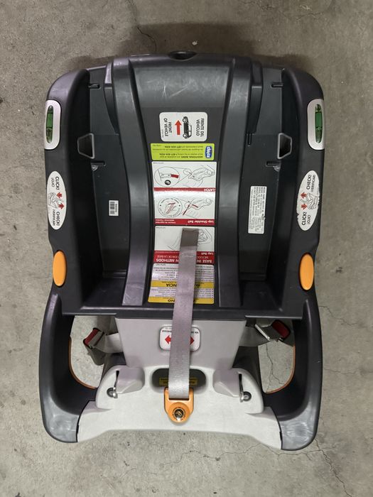 Ovo cadeira chicco bebé com isofix em muito boas condições