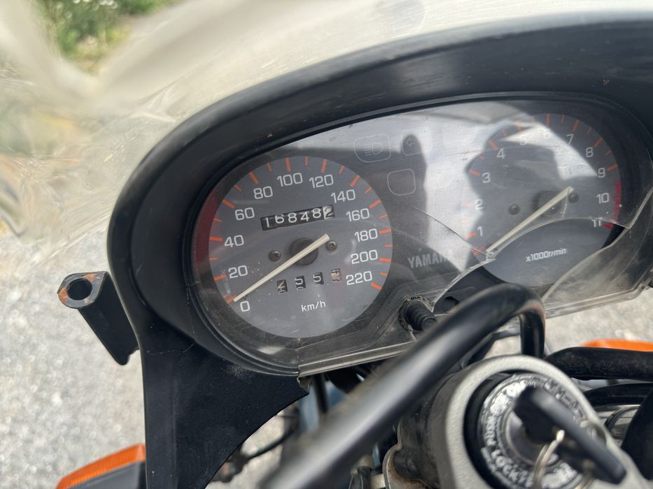 Yamaha XJ 600S запчастини