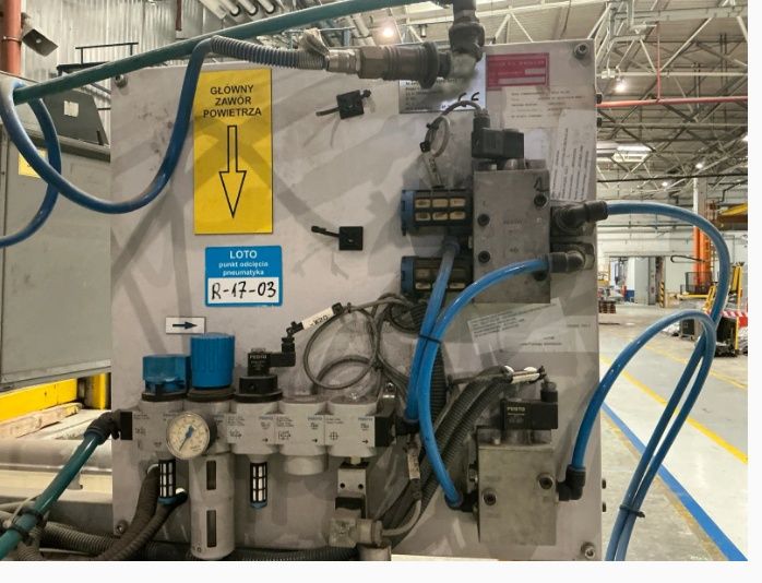 Gilotyna urządzenie do obcinania tworzyw sztucznych/metalu 4,55KW