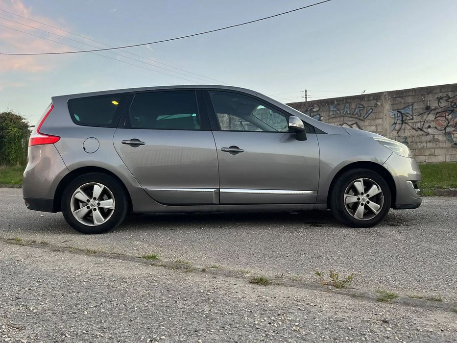 Renault Grand Scénic Energy dCi 110 S&S Dynamique