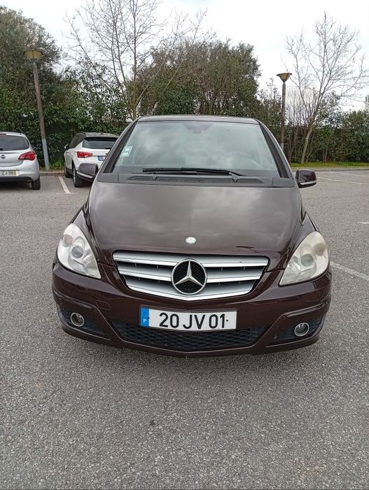 Vendo mercedes benz B180