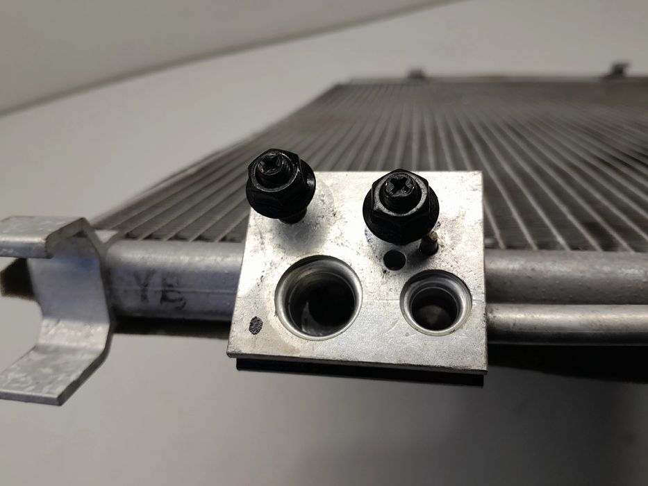 Radiador AC KIA Stonic (YB)