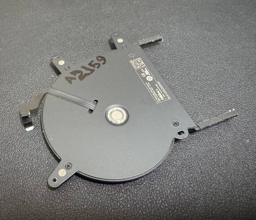 MacBook Pro 13" A2159 кулер (вентилятор)