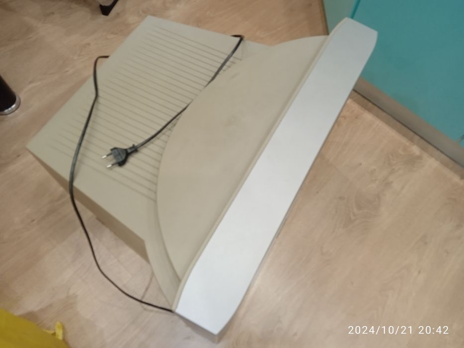 Телевізор Novator діагональ 55