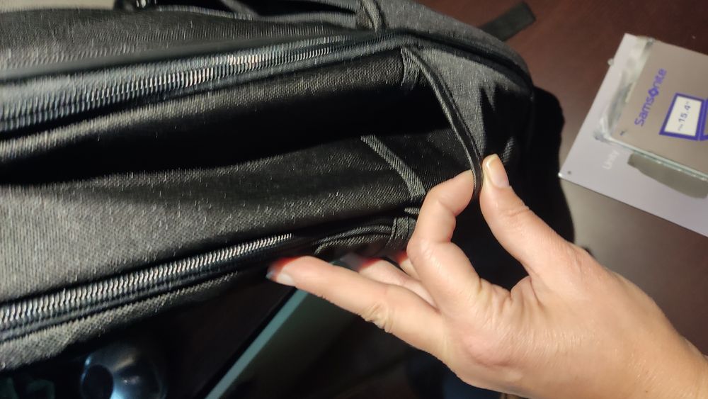 Mochila sansonite nova para portátil 15.4 in