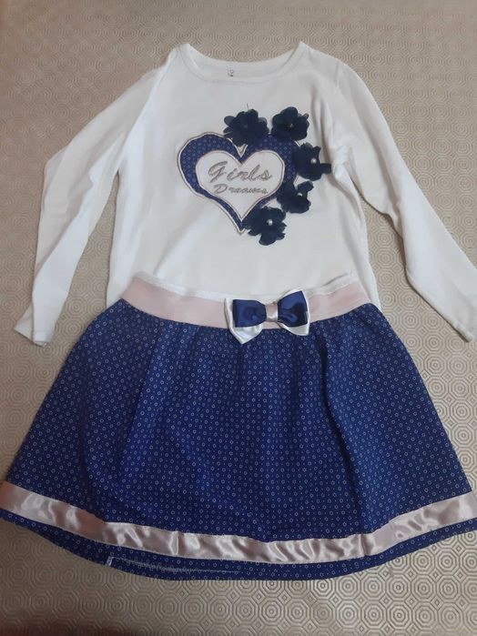 Conjunto de menina saia + camisola como novo