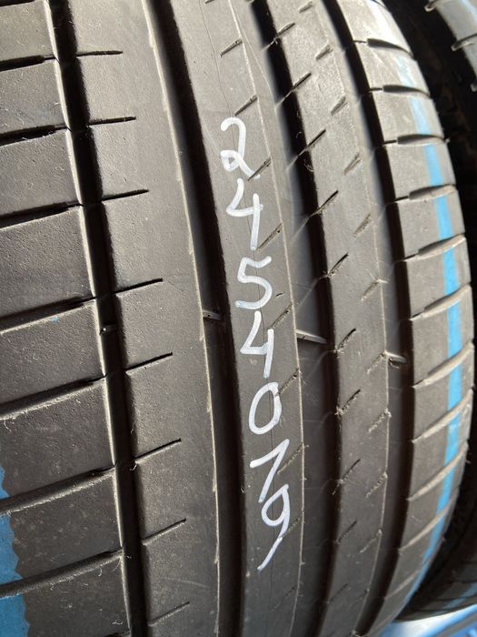 Pneus 245 / 40 R 19 Michelin Pilot Sport 4