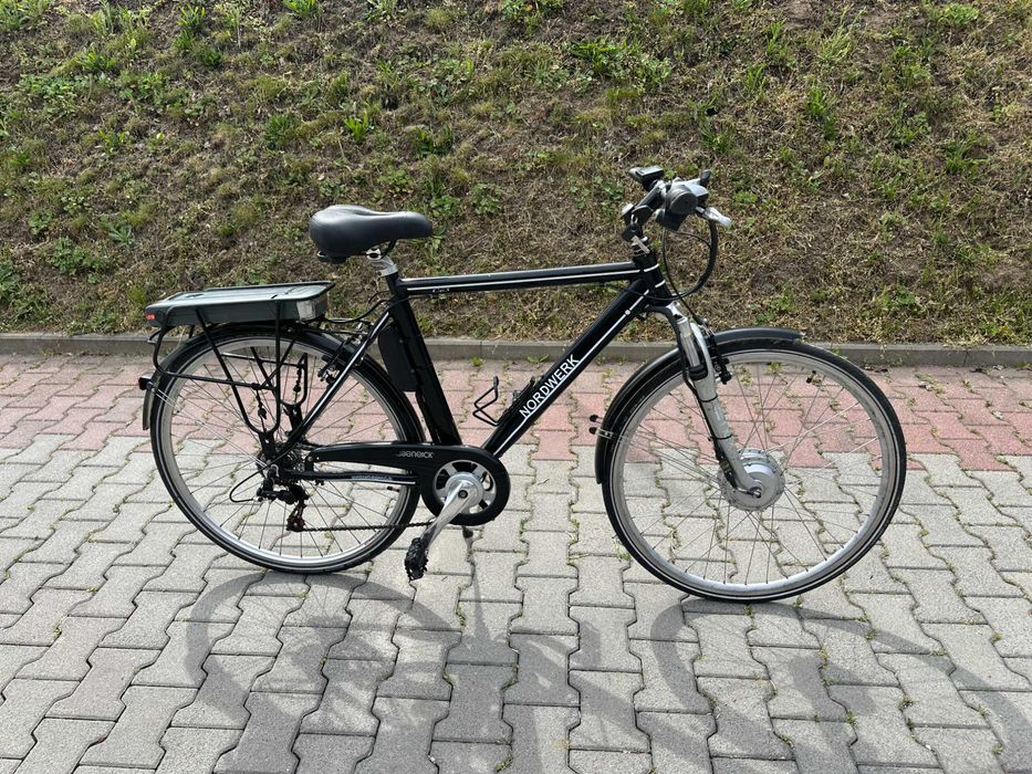 Rower Nordwerk z silnikiem w przednim kole