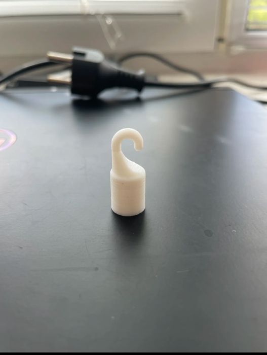 Крючок для закриття жалюзі