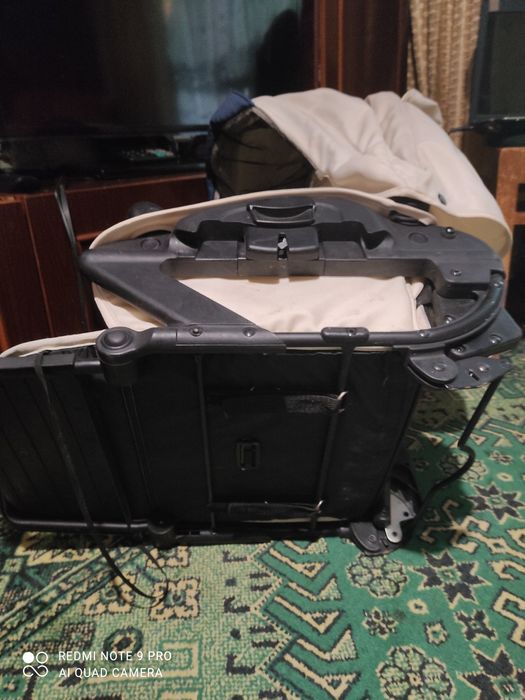 Автомобильное детское сиденье