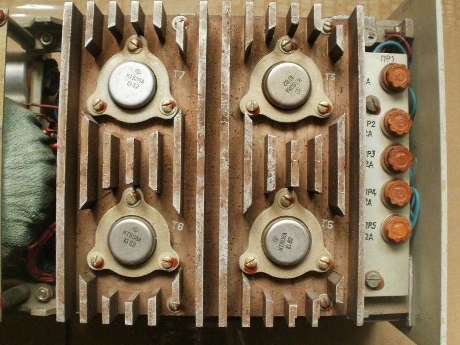 Блок живлення СРСР ( 4 по 6 вольт ) потужний