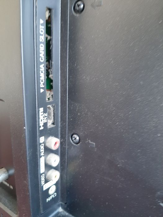 Televisão LG 32 polegadas a funcionar