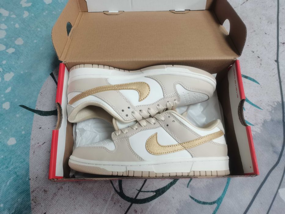 Nike Dunk Low Phantom Metallic Gold