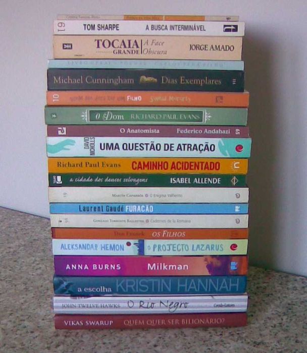 Livros - ficção e poesia