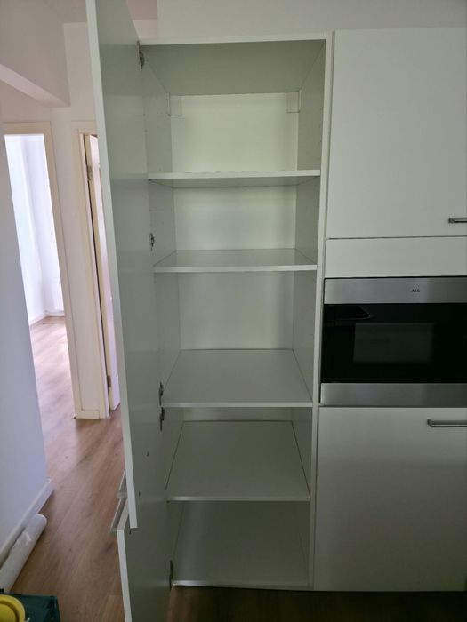 Meble kuchenne + AGD z wyspą biały mat