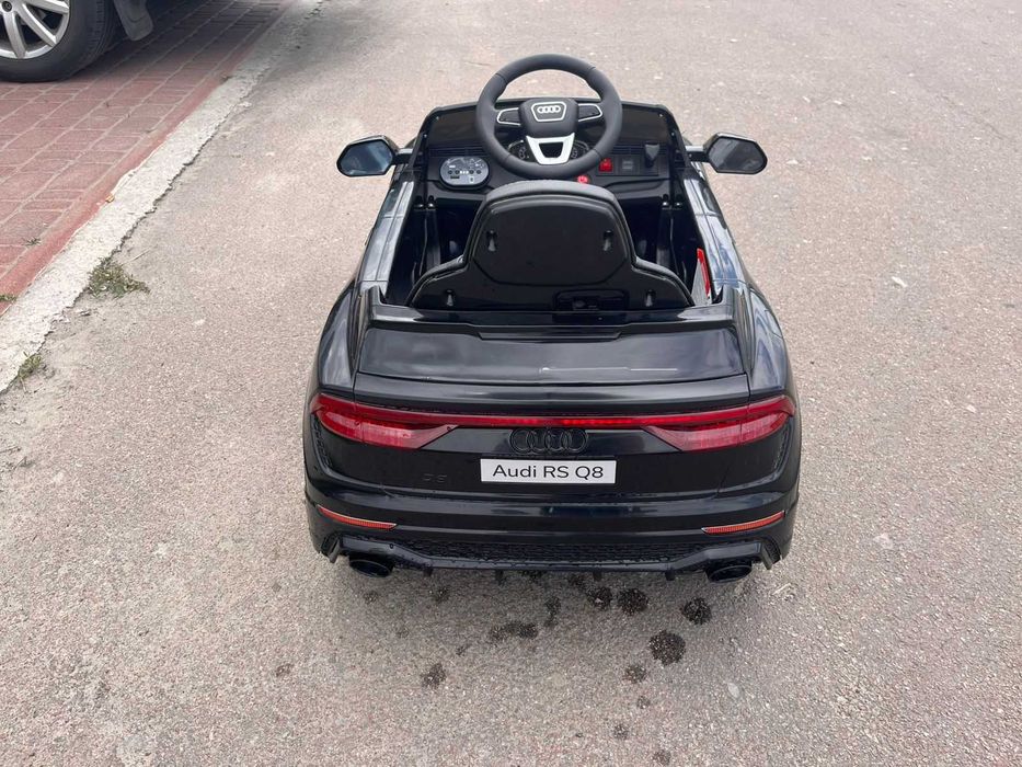 Дитячий автомобіль