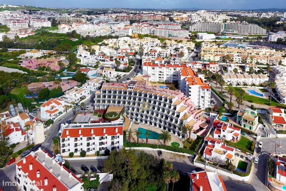 Apartamento T0 Mobilado e Equipado em Albufeira