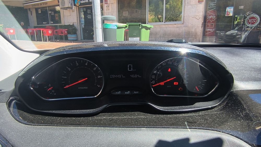 Automóvel Peugeot 208