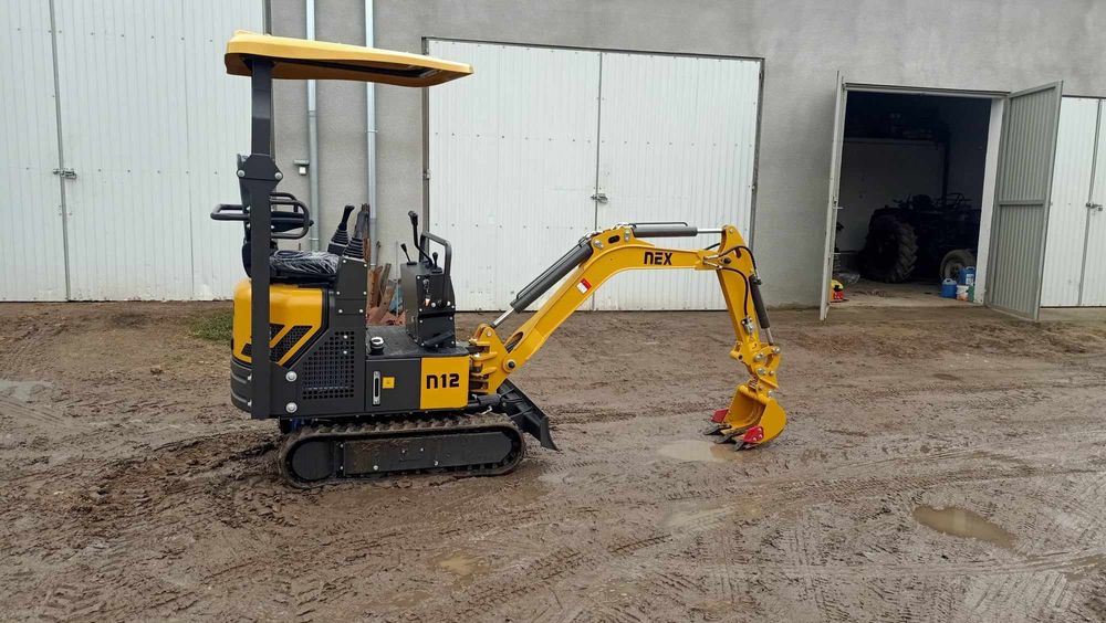 Usługi minikoparka,ładowarka przegubowa schaffer,minitraktorem z Glebo