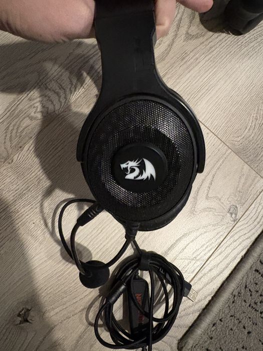 Sluchawki z mikrofonem Redragon