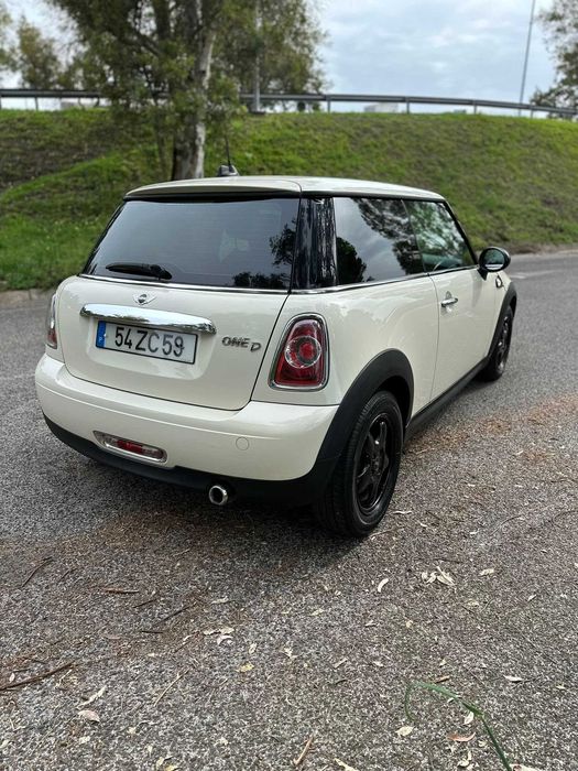 Mini Cooper ONE D 1.6 2012 — photo 3