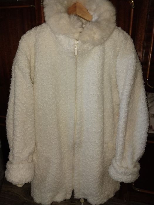 Шубка искуственная женская
