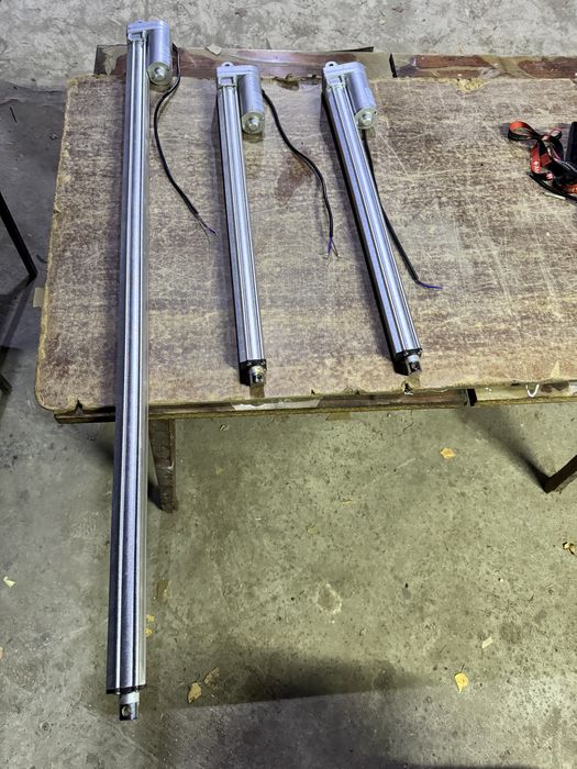 Silownik elektryczny 24v 950mm 600mm