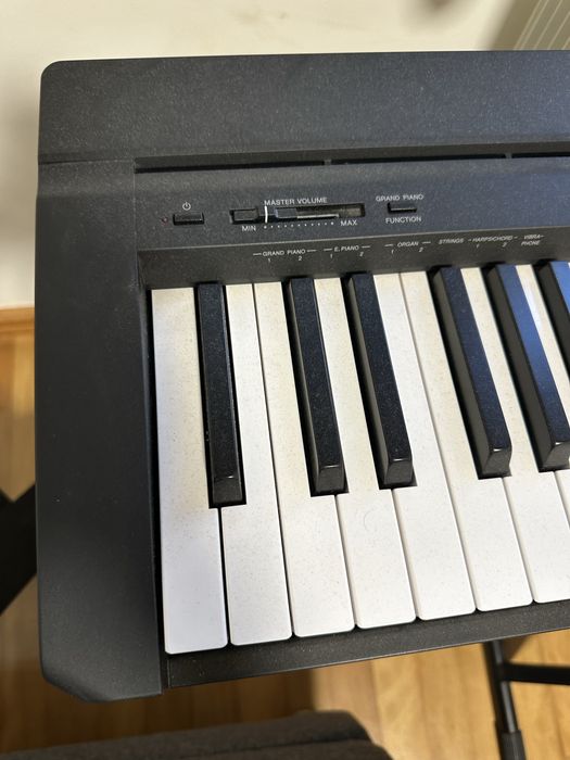 Yamaha p45b piano novo