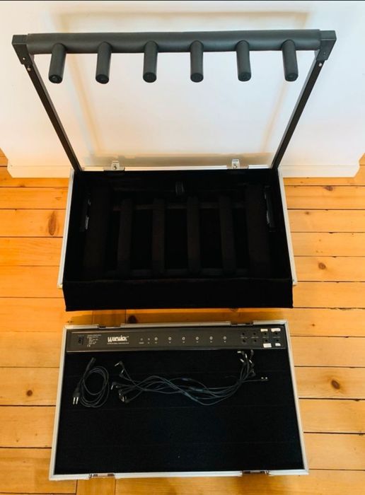 Warwick pedalboard +stoiak gitarowy