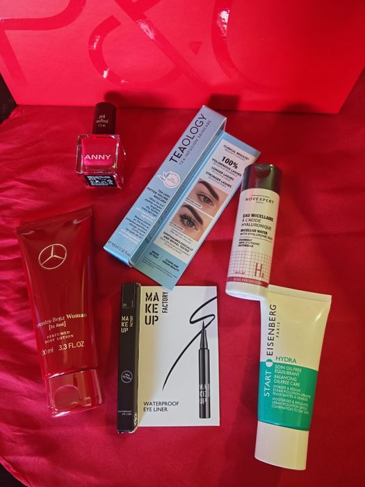 Coffret Beleza Premium / Kit Cosmética e Maquilhagem Novo com Saco Magnético P&C