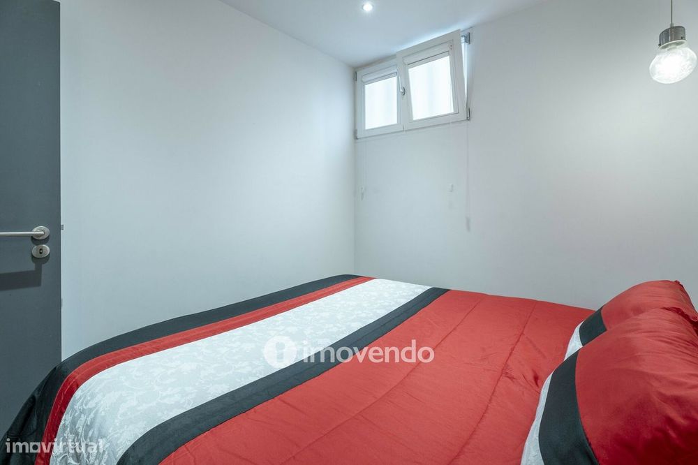 Apartamento T2 totalmente remodelado, no centro do Porto