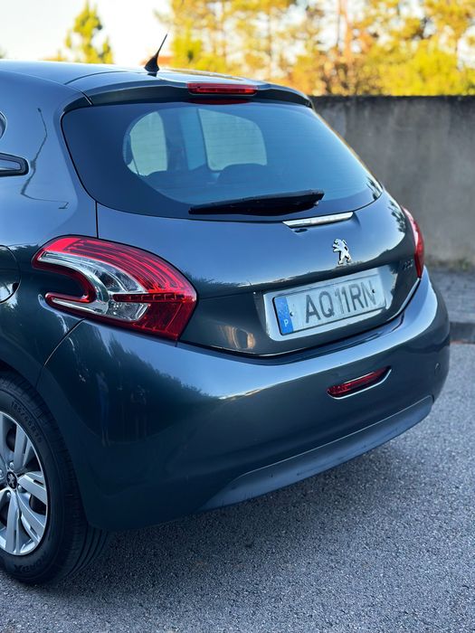 Peugeot 208 1.4 Hdi