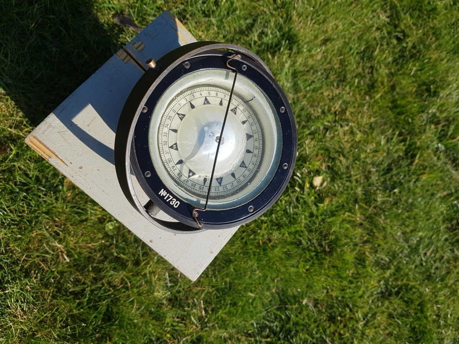 Компас морской магнитный. Хороший сувенир на подарок!