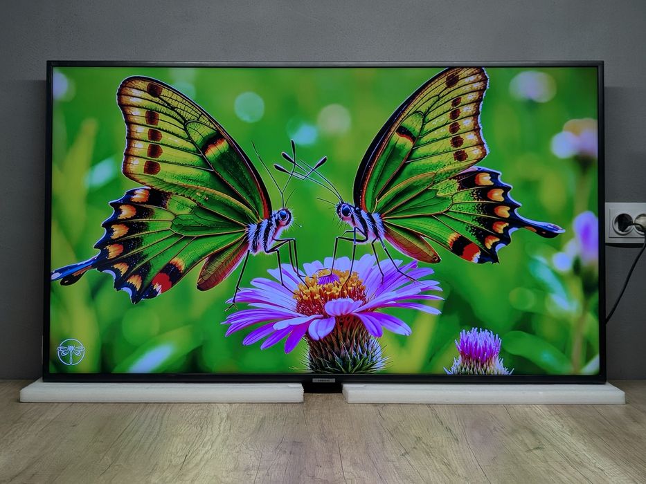 Samsung UE49NU7100 Smart TV Tizen OS 4K HDR / 2019
