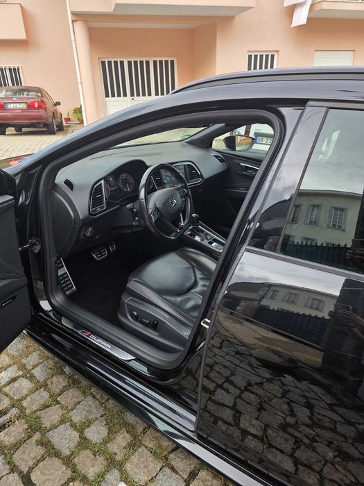 SEAT Leon ST CUPRA 300 Performance 4Drive DSG