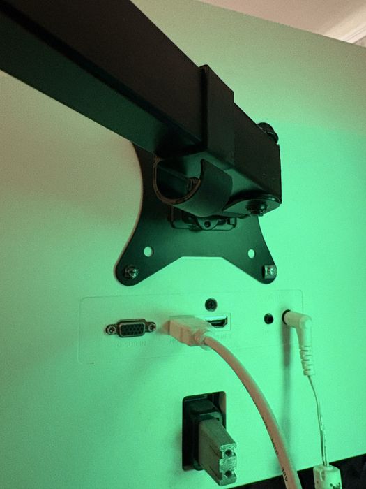 Монітор 27 + vesa LG 27mk600m