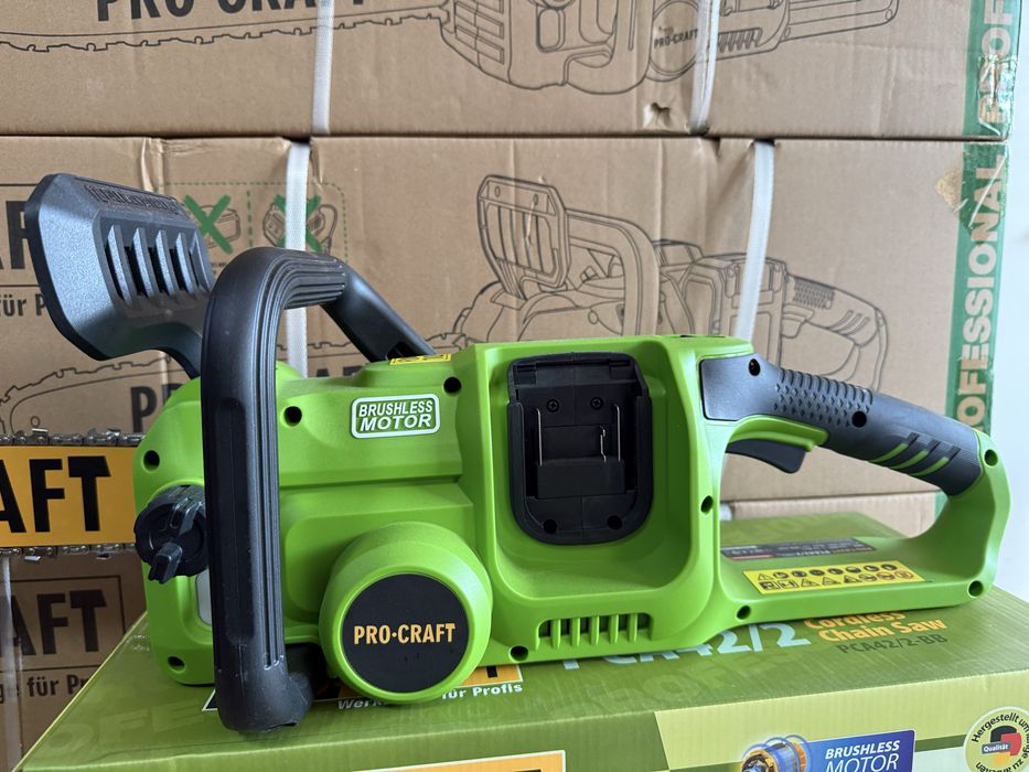 Пила акумуляторна PROCRAFT PCA42/2 /швидкість 12 м/с /шина 40см/ + ланцюг OREGON/ Гарантія 3 роки