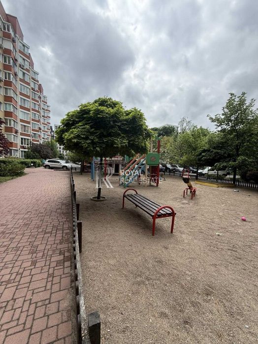 Продаж Квартири 76 м2, вул. Салютна 1б, метро Нивки, Шевченківський район