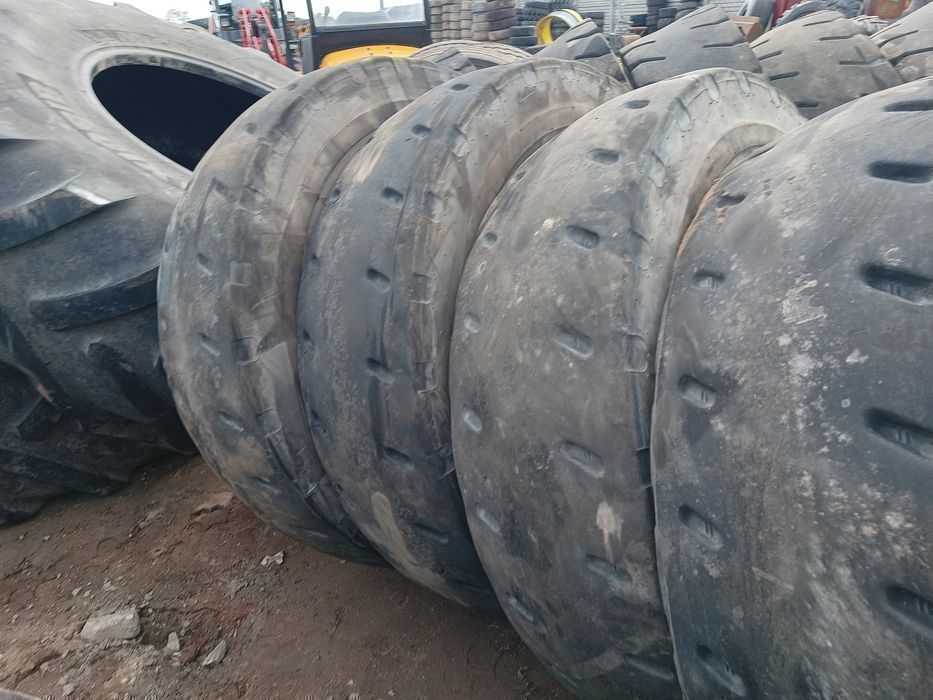 Opony 14.00-24 Bridgestone 14.00r24 ładowarka 14-24 ł-200
