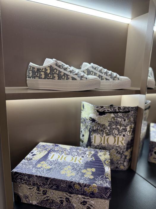 Кеди dior нові.