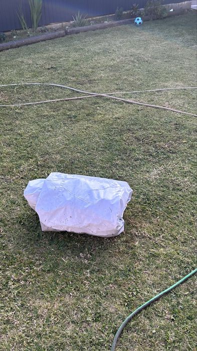 VENDO PISCINA USADA APENAS 1 MES. E ROBOT ASPIRAÇÃO A BATERIA