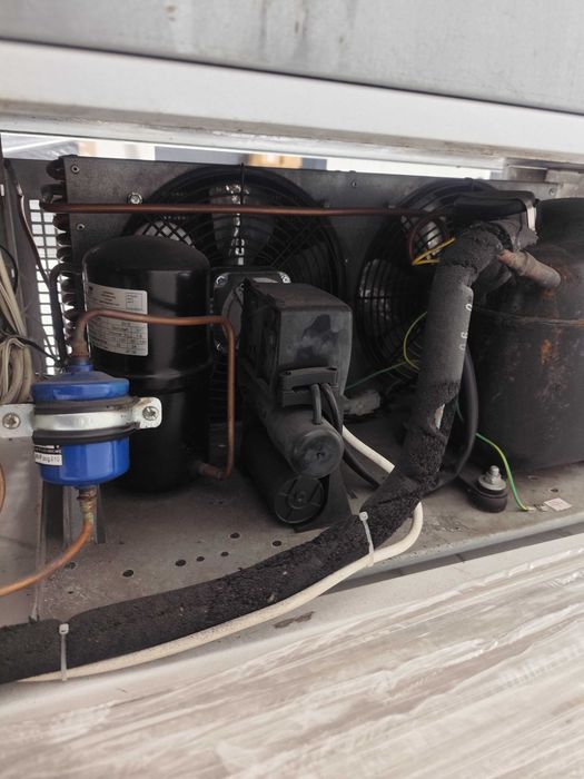 Холодильник регал